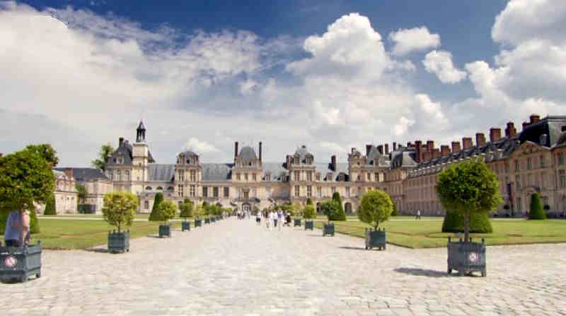 Le ch&acirc;teau de Fontainebleau