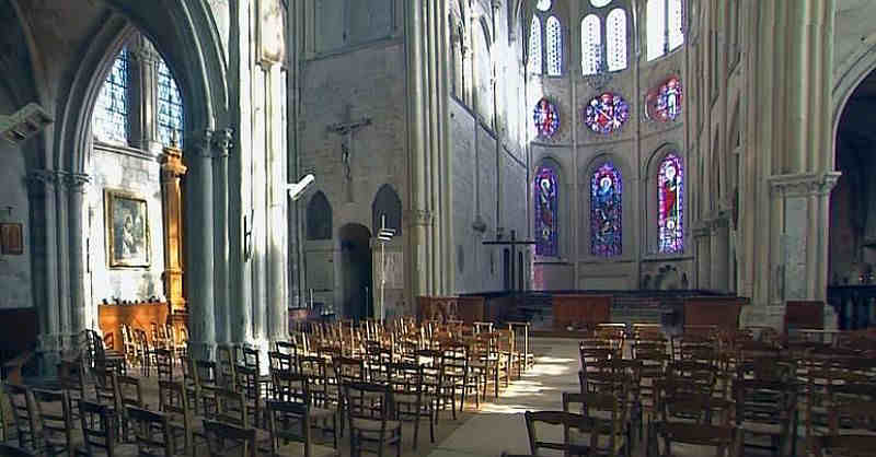 Eglise notre-Dame de la Nativit&eacute; &agrave; Moret-sur-Loing