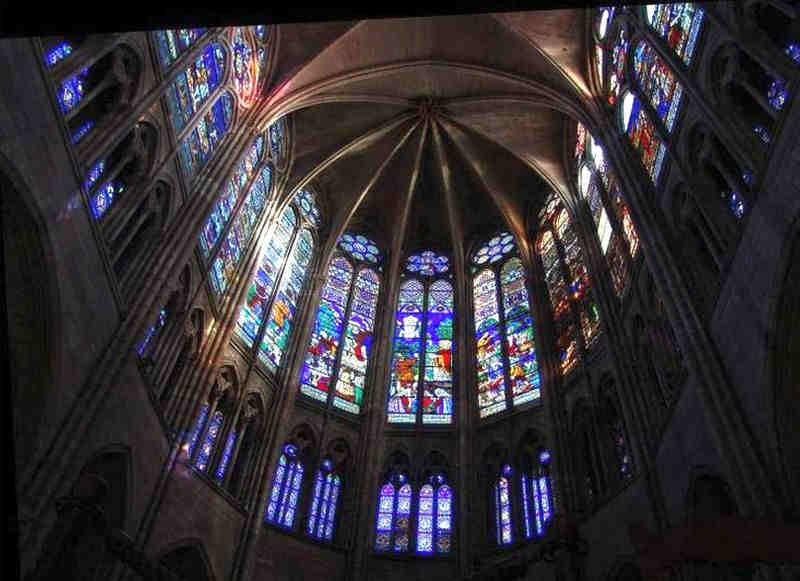 Vitraux de la basilique de St-Denis